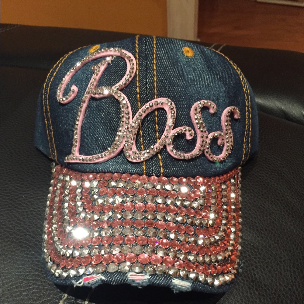 Women’s denim bling baseball cap.
